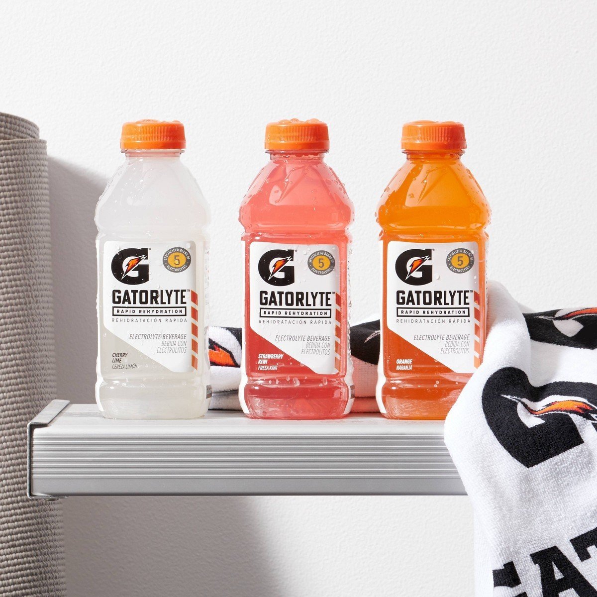 Gatorade Gatorlyte Cherry Lime Sports Drink - 20 fl oz Bottle: Non-Caffeinated, Low Calorie - Image 3